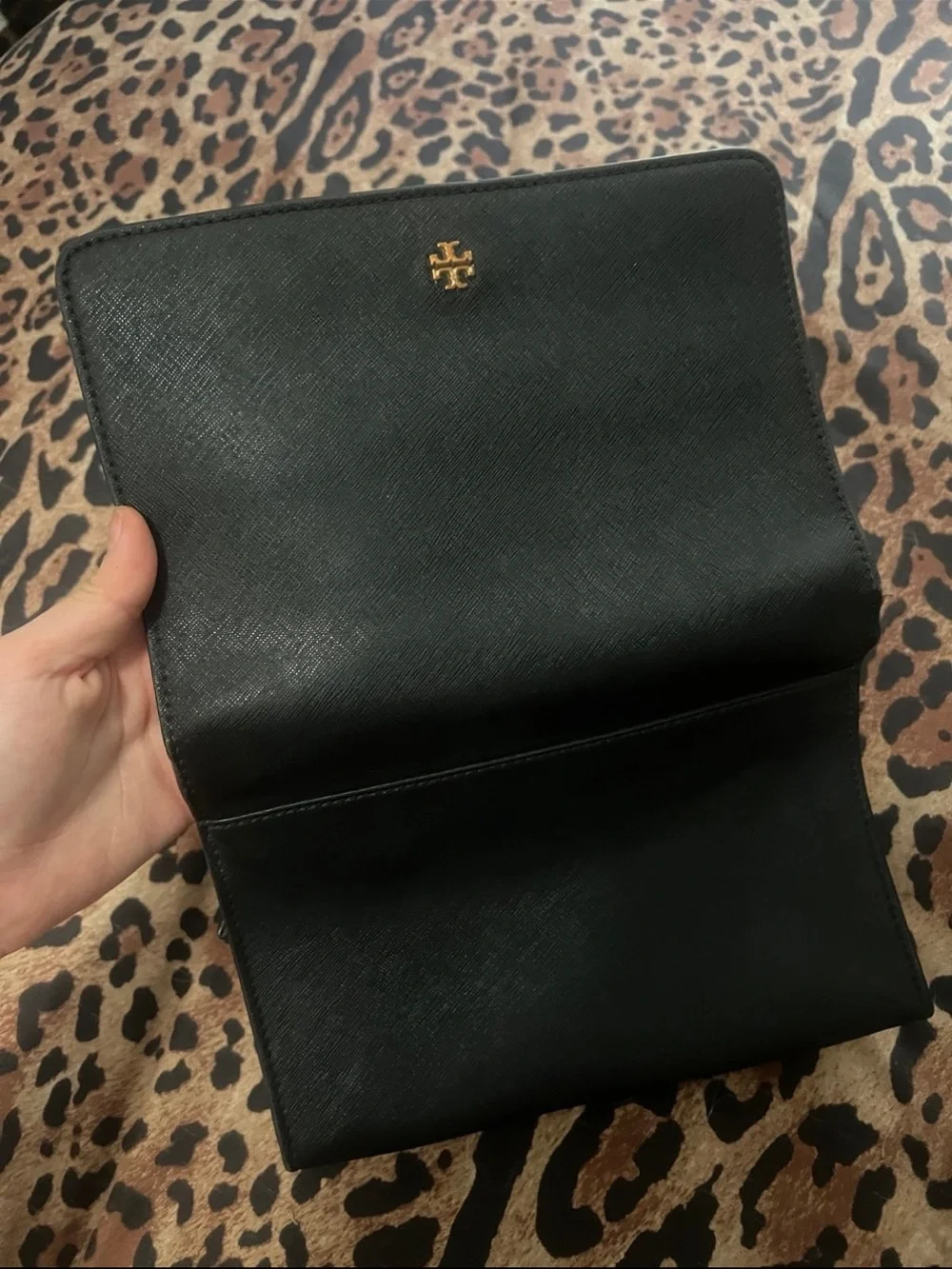 Tory Burch compact tory